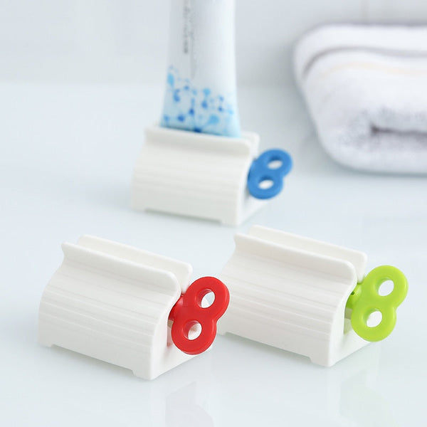 Rolling Toothpaste Squeezer