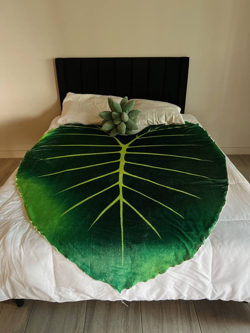 Giant Leaf Blanket